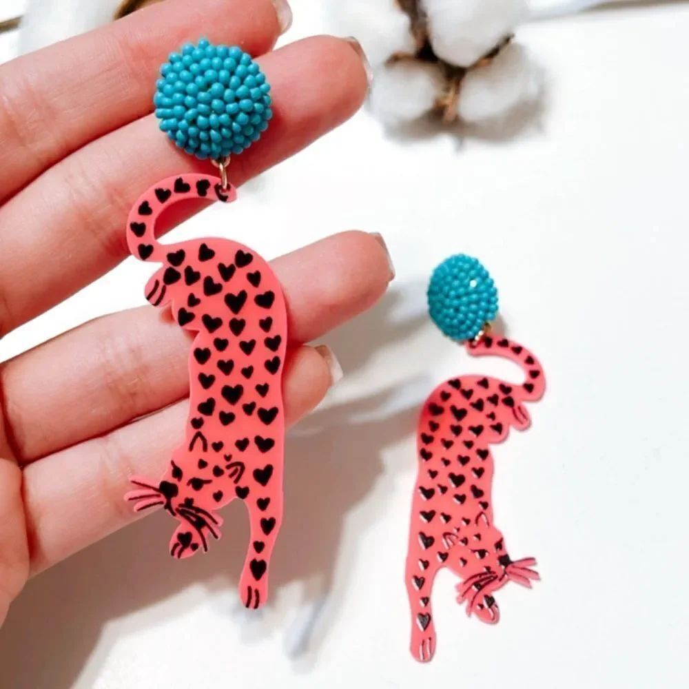 Tiger dangle drop earrings N297